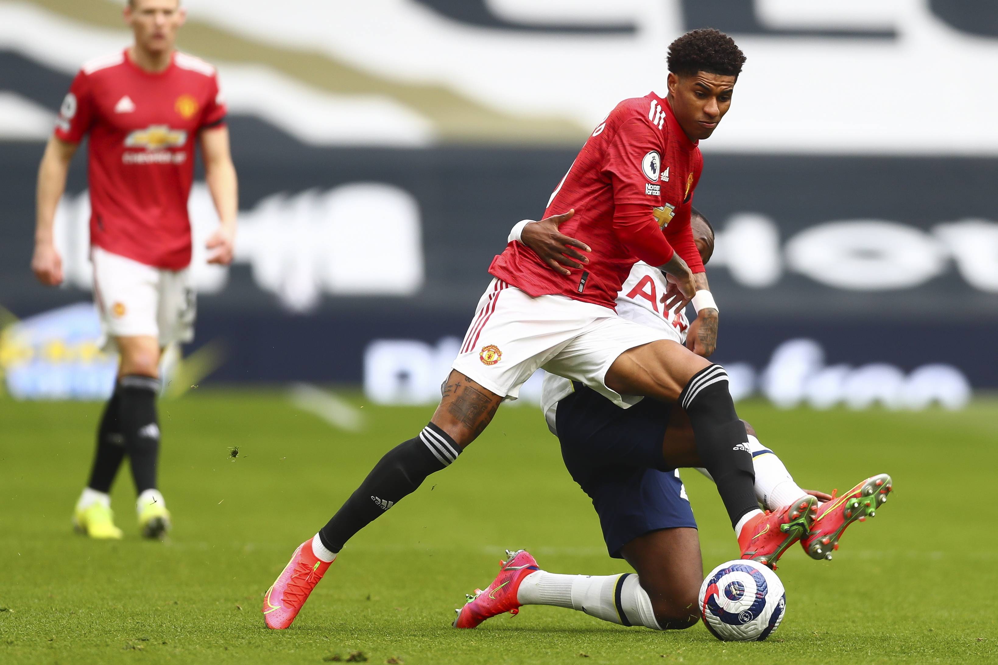 素而有穿透 素而有穿透